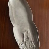 Cast aluminum centerpiece
