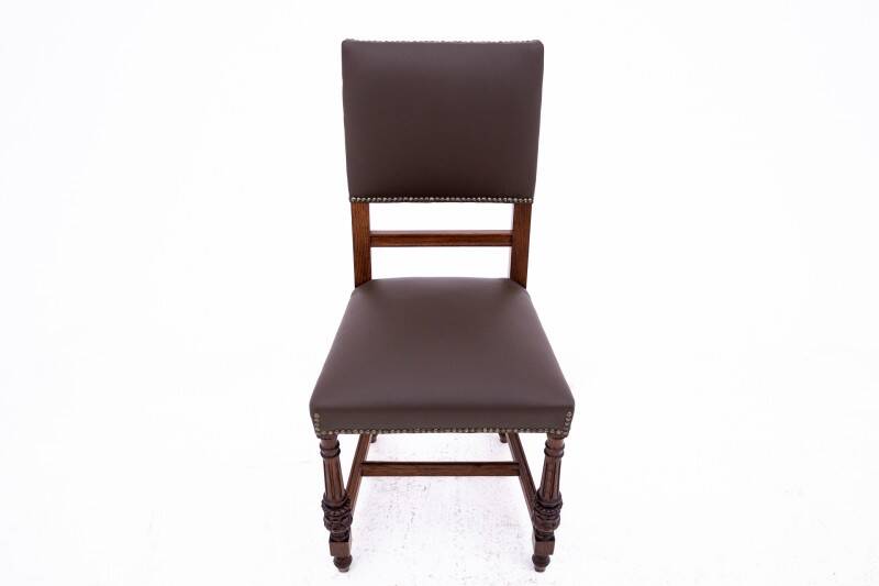 Set of 6 chairs, France, circa 1880. After renovation.