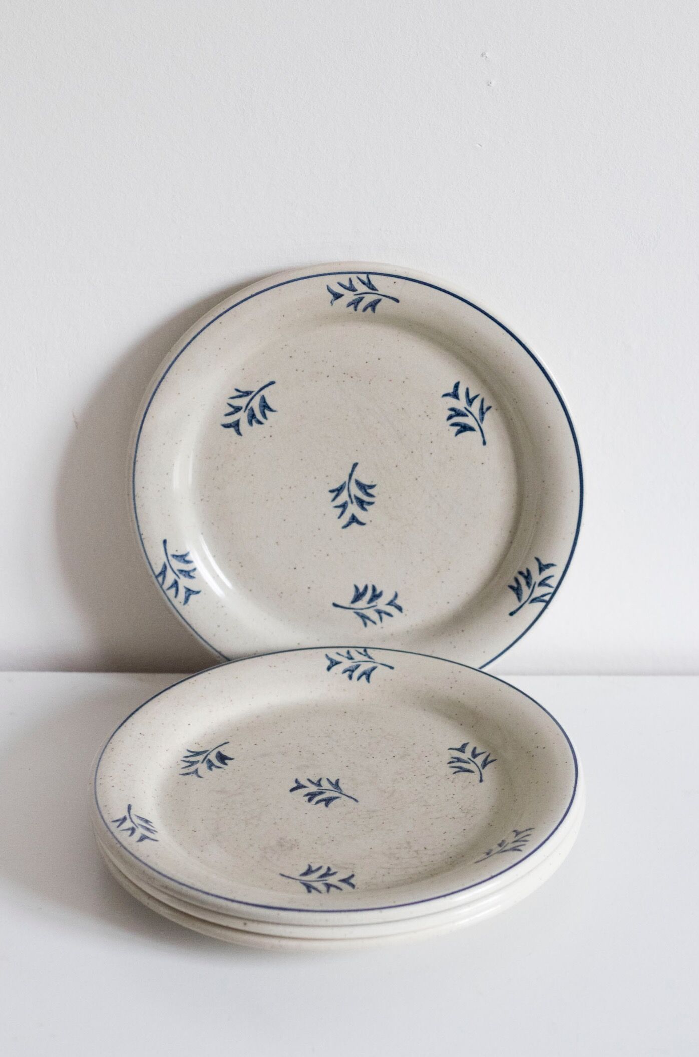 4 plates with earthenware desserts from St Amand