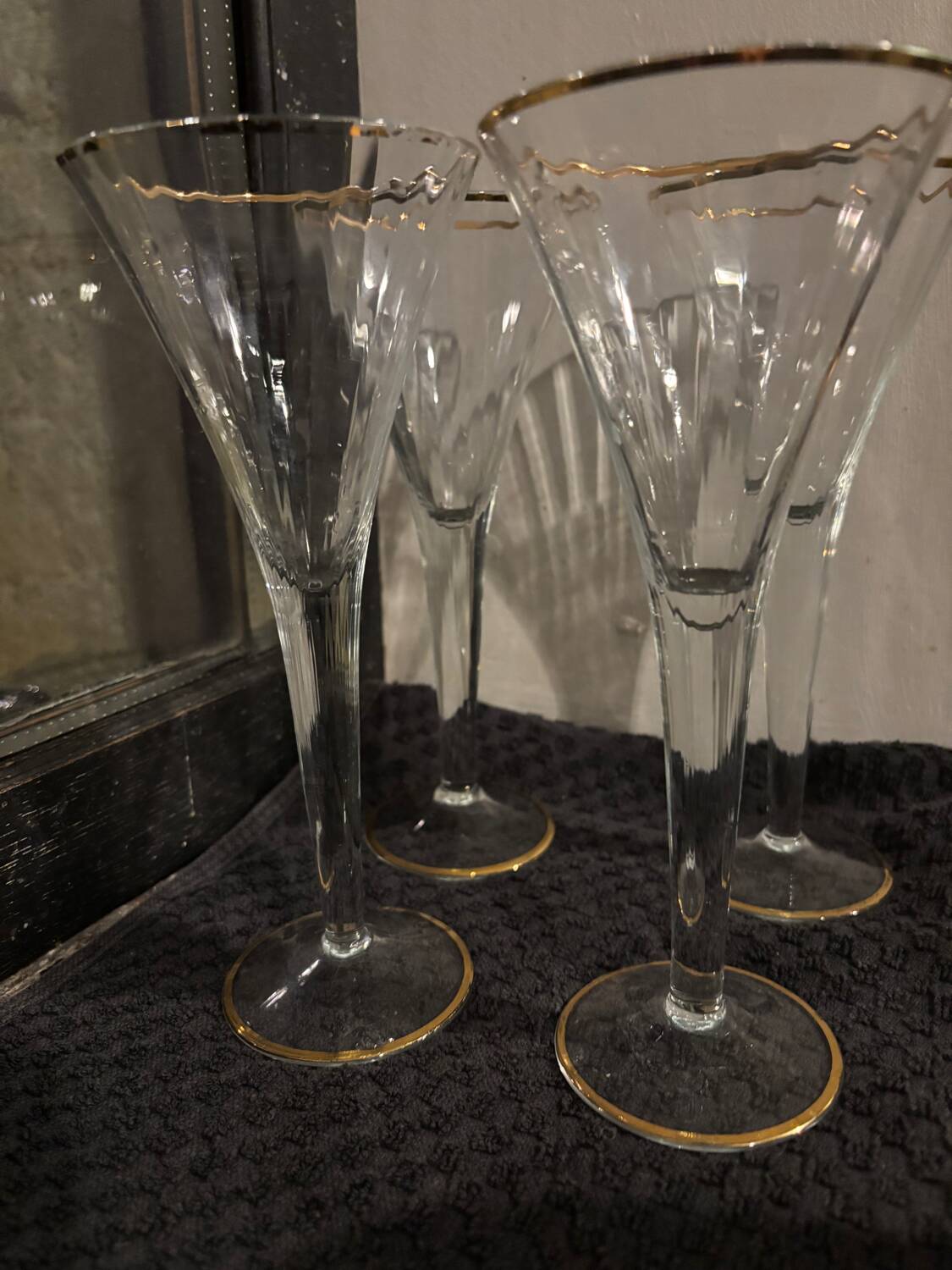 2 champagne glasses 80