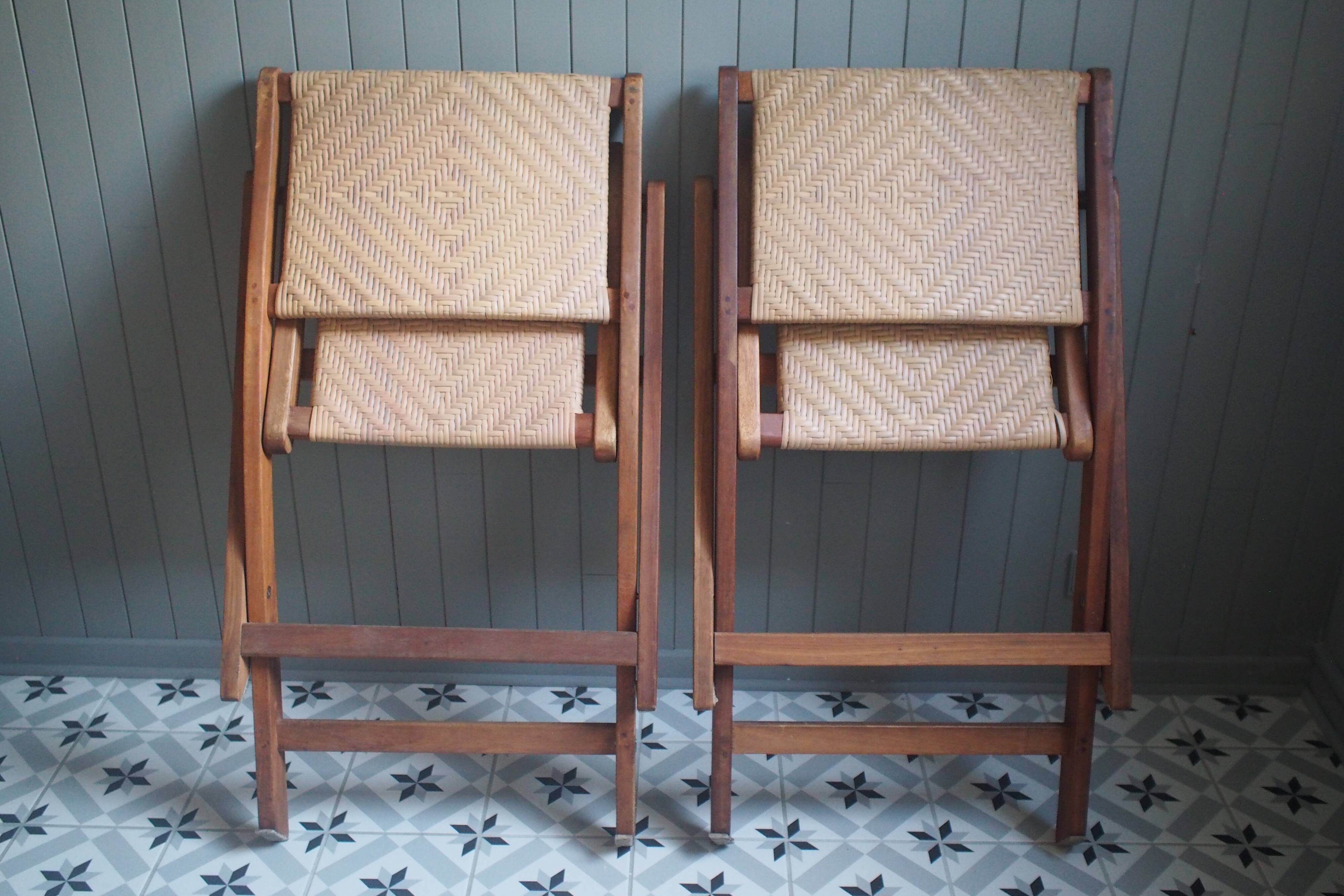 Folding chairs