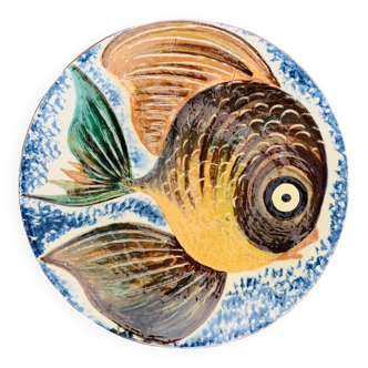 Large dish with fish decoration Puigdemont Spain