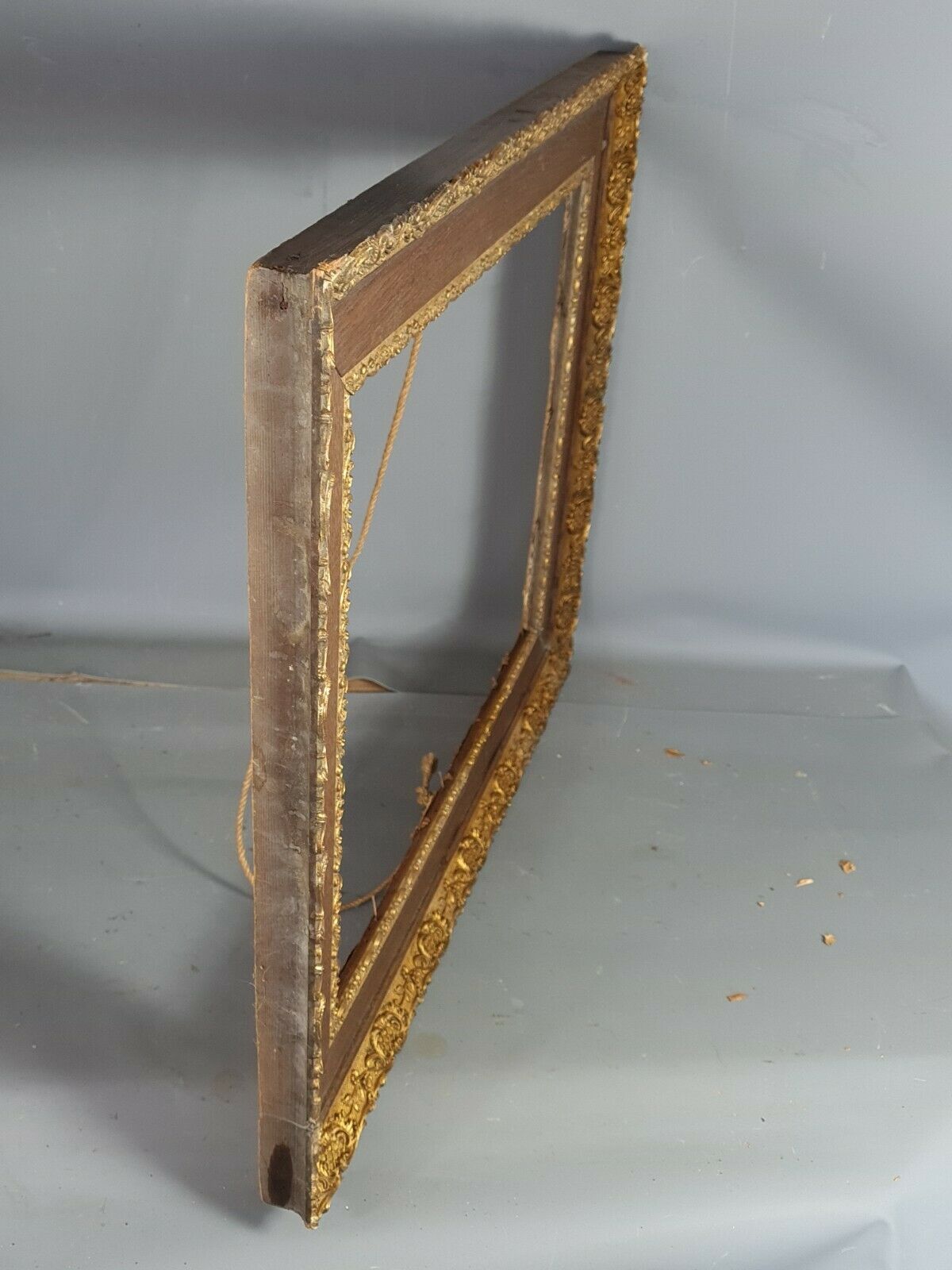 Old frame gilded stucco wood 65,5x55,5 cm, foliage 51x41 cm SB
