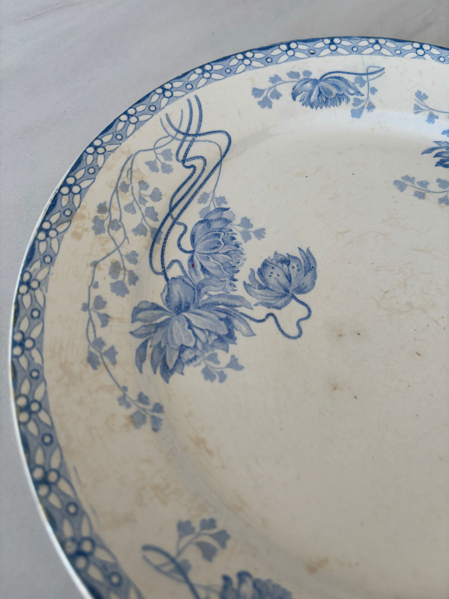 Old flat plate, light blue ironstone from Sarreguemines, model r.