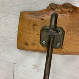 Wall-mounted coat rack