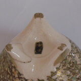 Tripod vase
