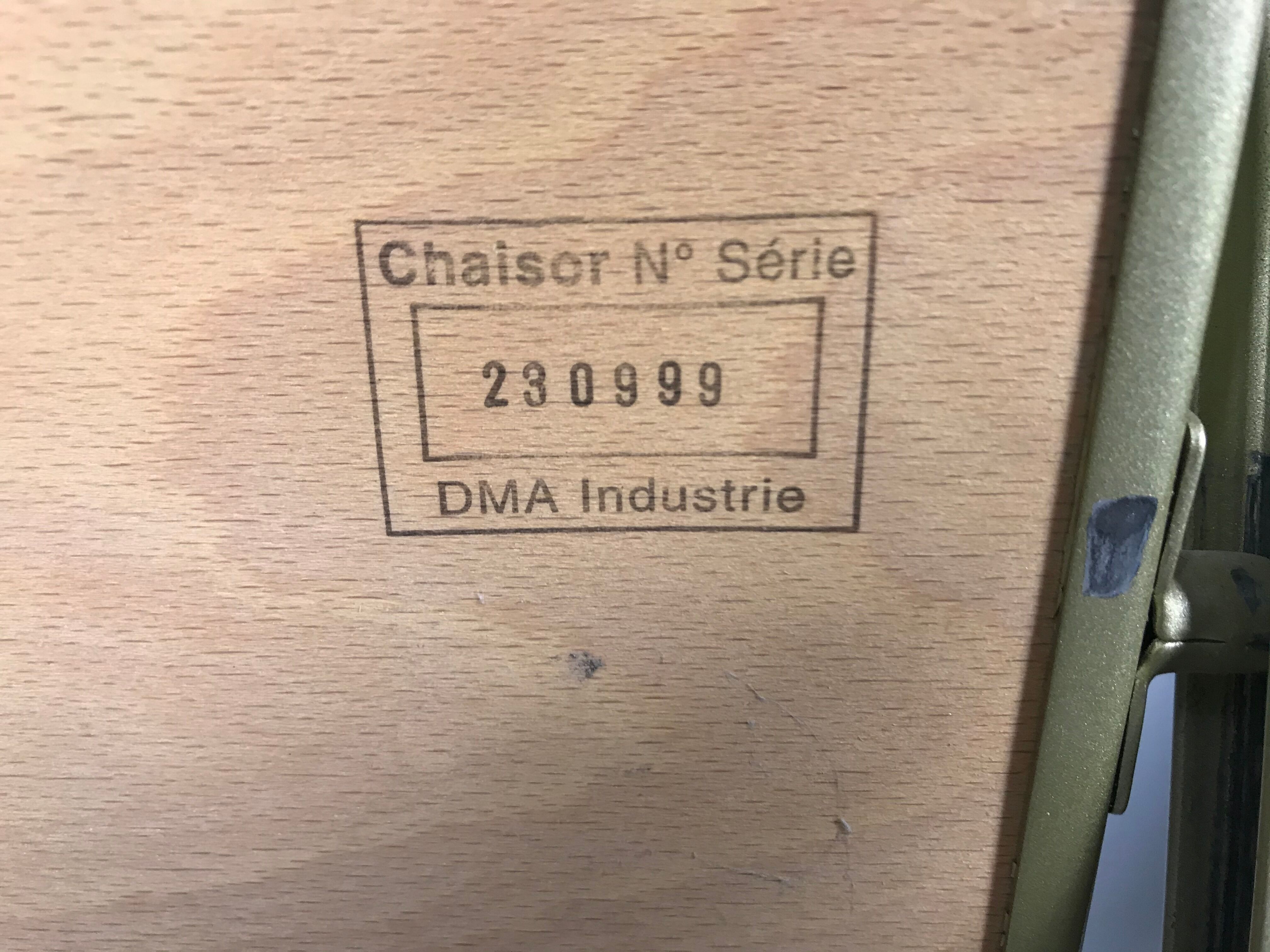 Suite of 4 foldable blue velvet event chairs