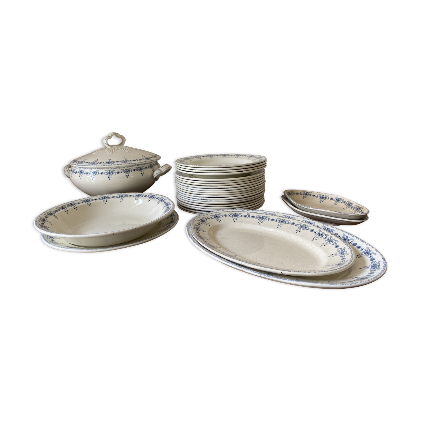 Porcelain service - 27 pieces - monge