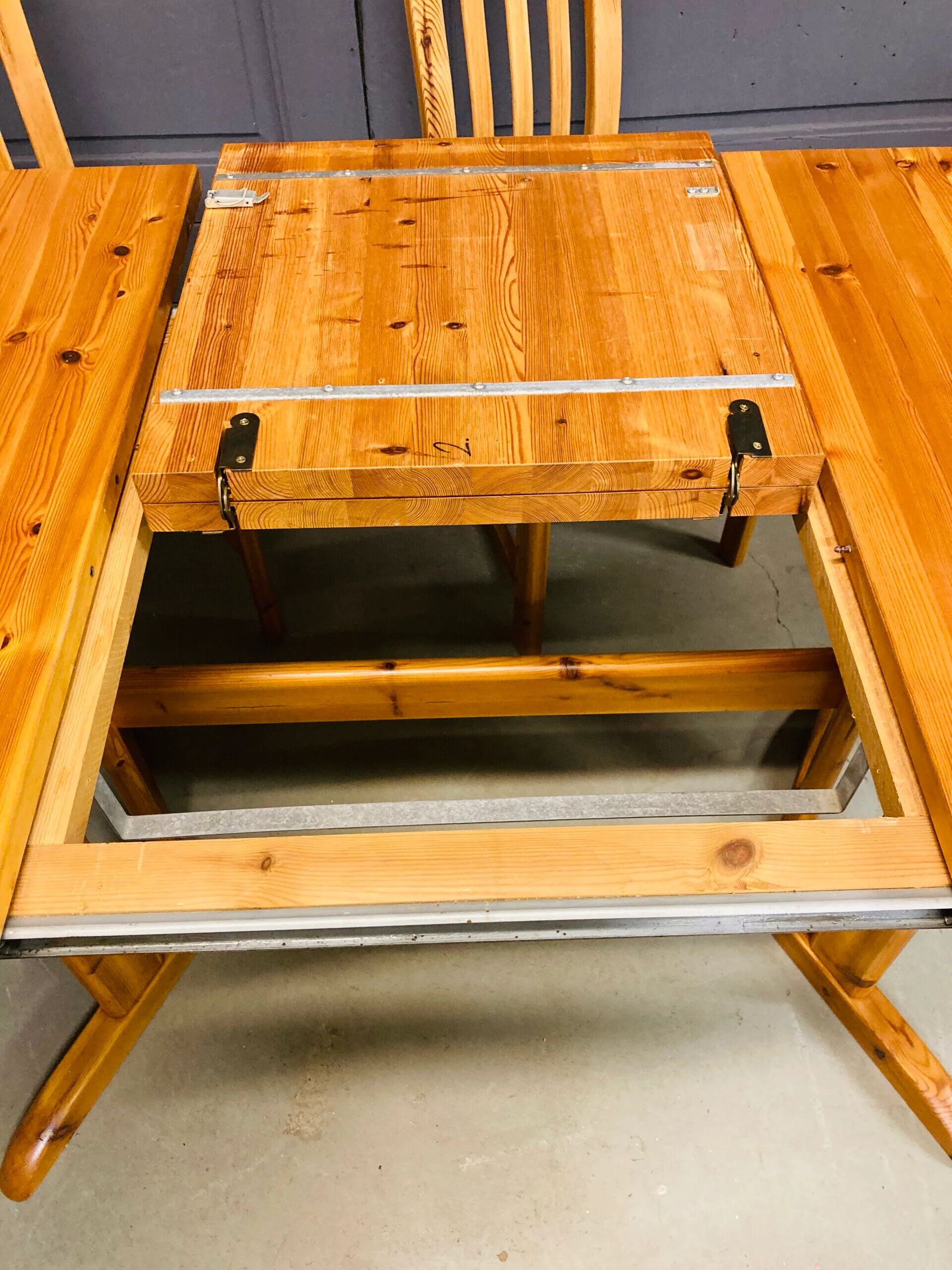 Dining table (extendable) set Kilde Møbel, 1980s, Danish