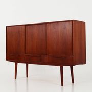 Buffet haut en teck, design danois, années 1960, designer : EW Bach
