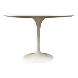 table Tulip Eero saarinen - knoll