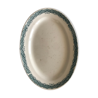 Plat ovale en terre de fer
