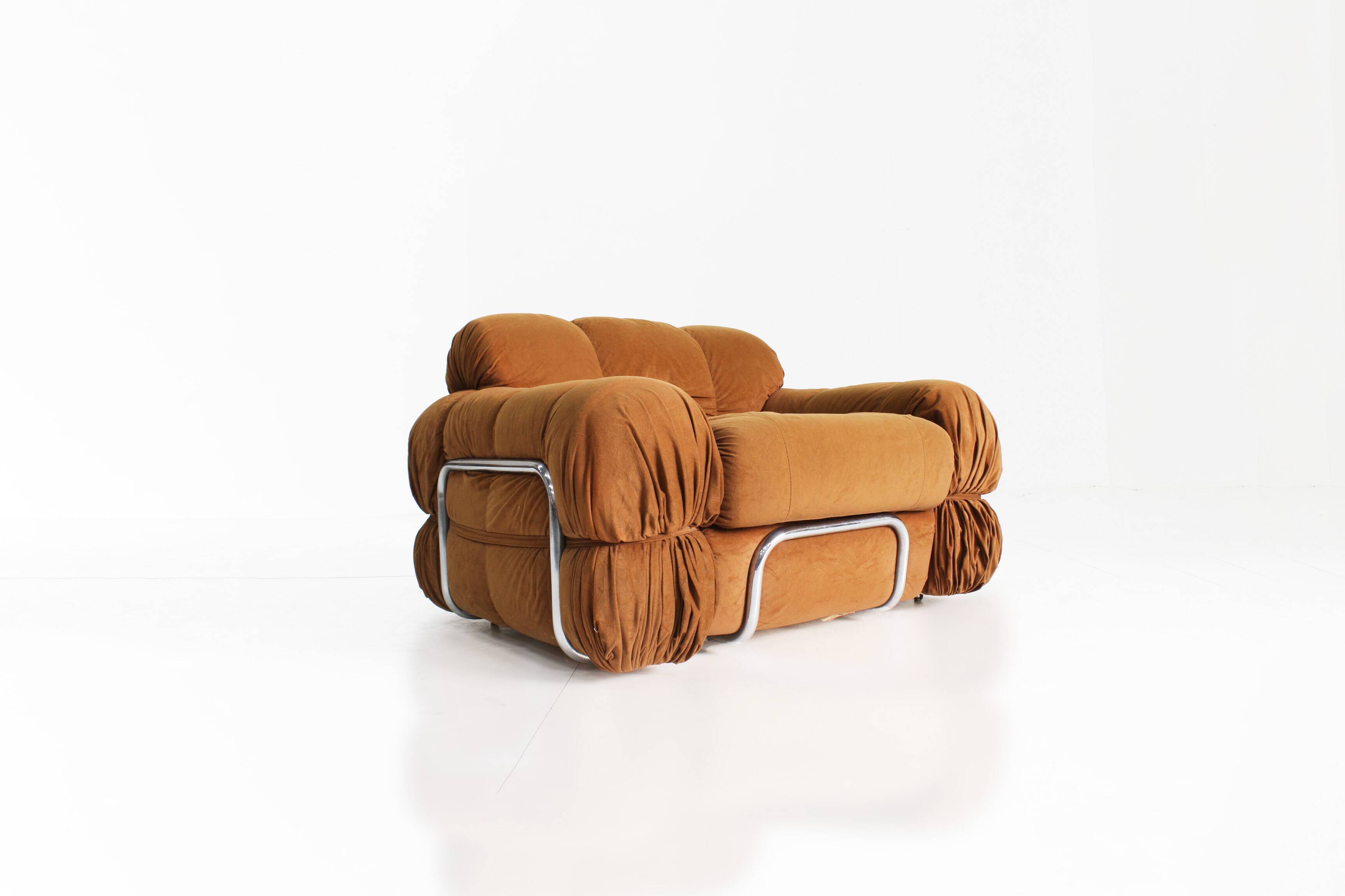 Vintage Italian armchair 1970