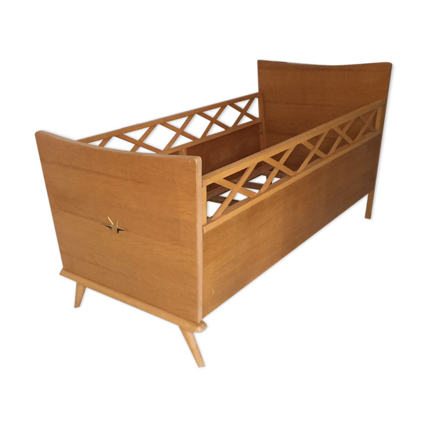 Vintage baby bed year 50