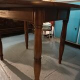 Swing table