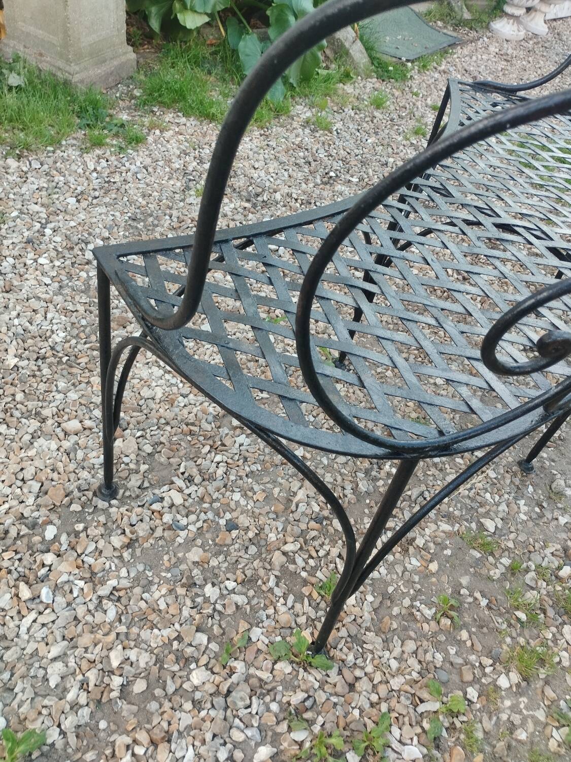 Banc de jardin en fer ancien