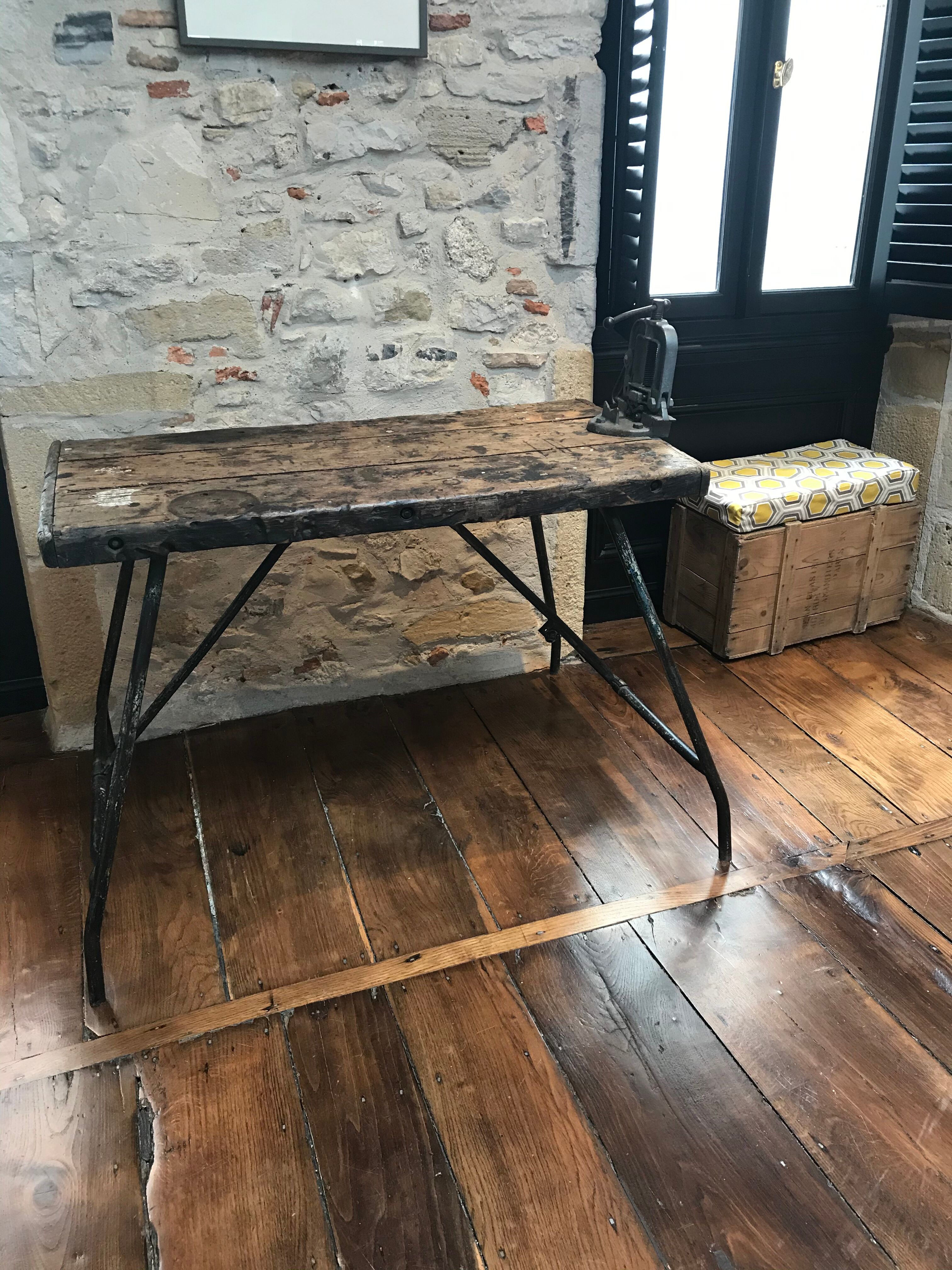Bureau établi de plombier