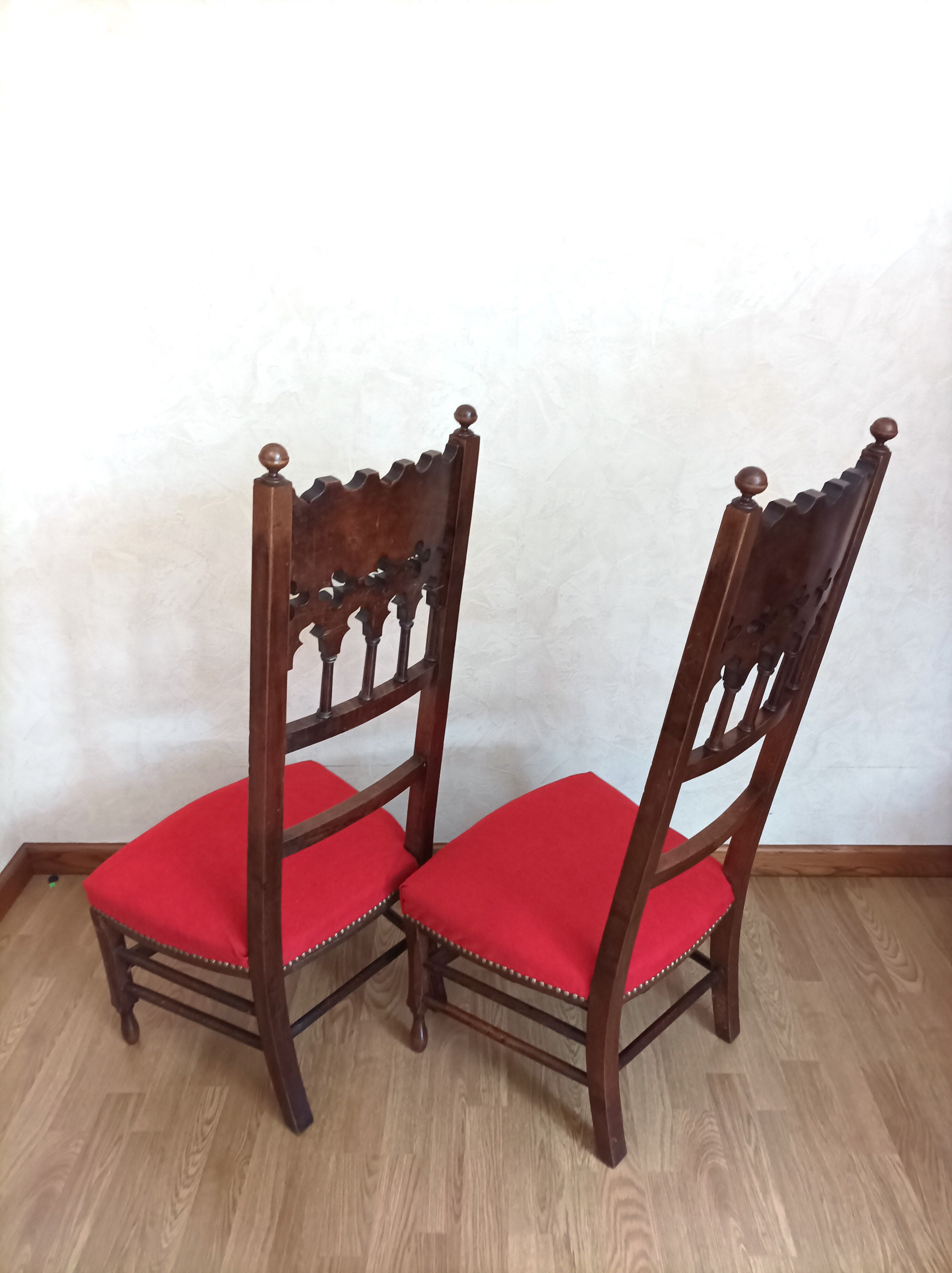 Chaises à la cathédrale