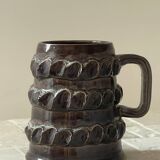 Accolay stoneware cup.