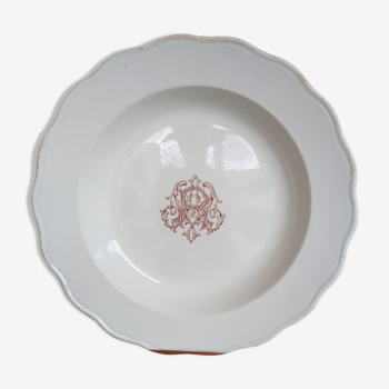 Plat faïence Brown Westhead XIXème Royaume-Uni, monogramme.