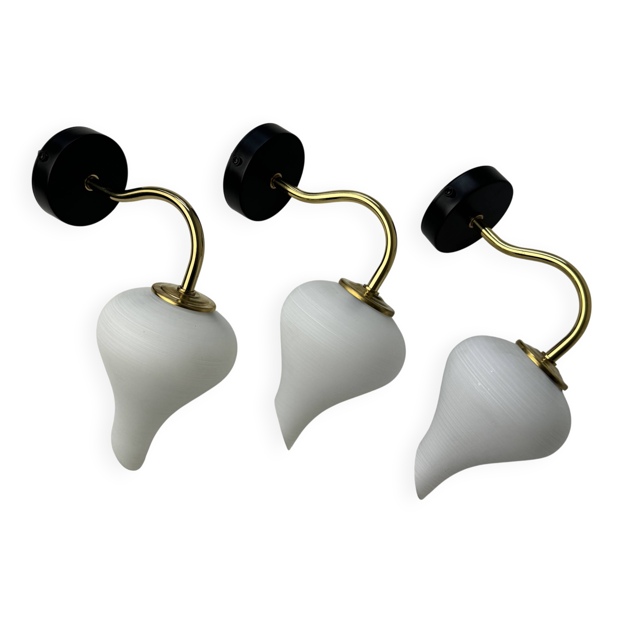 Lot 3 vintage opaline wall lights