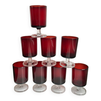 Lot de 8 petits verres à pieds bordeaux made in france années 70