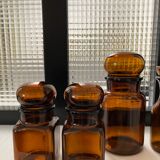 Lot of amber jars