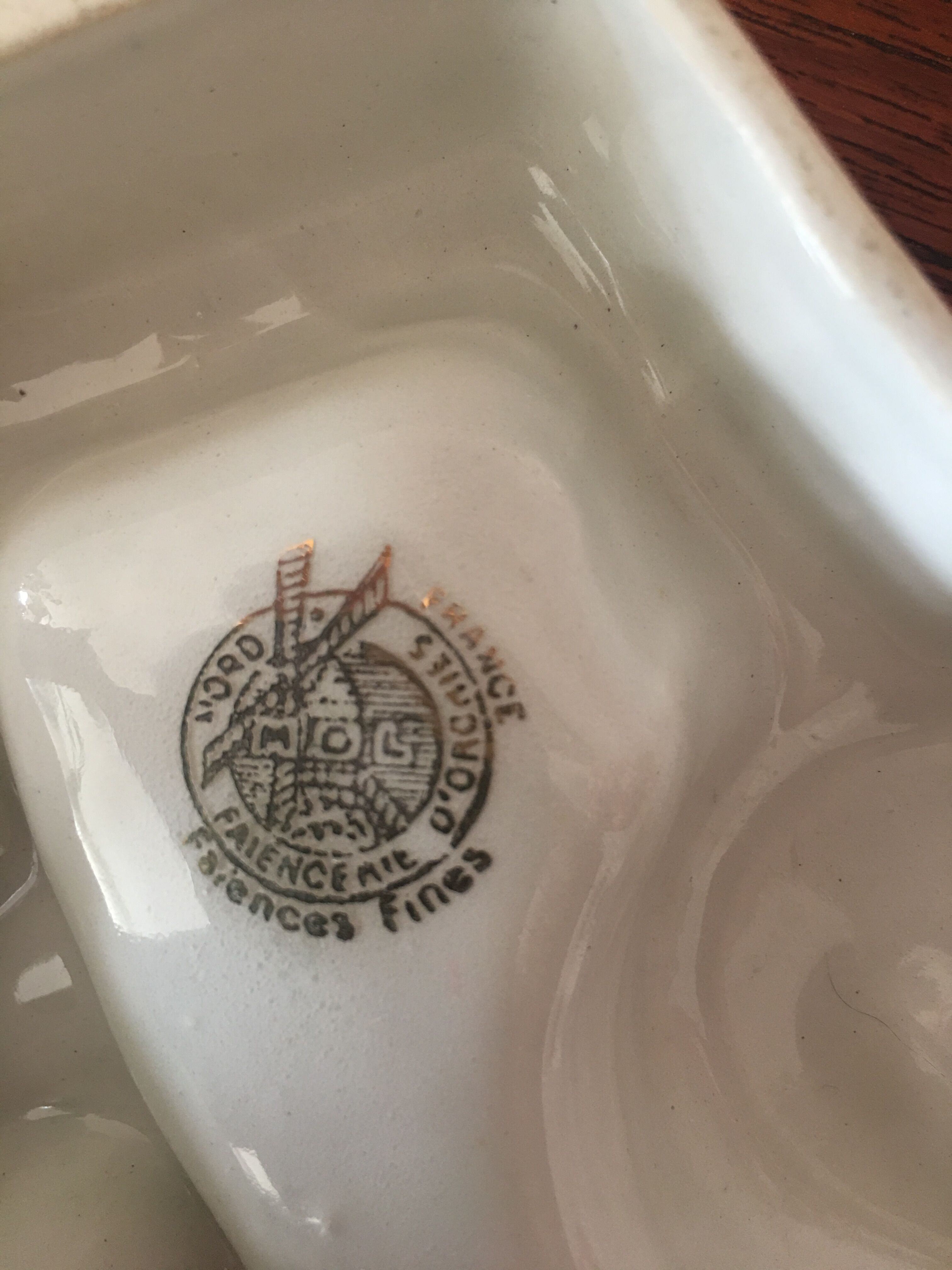 Advertising ashtray frigidaire