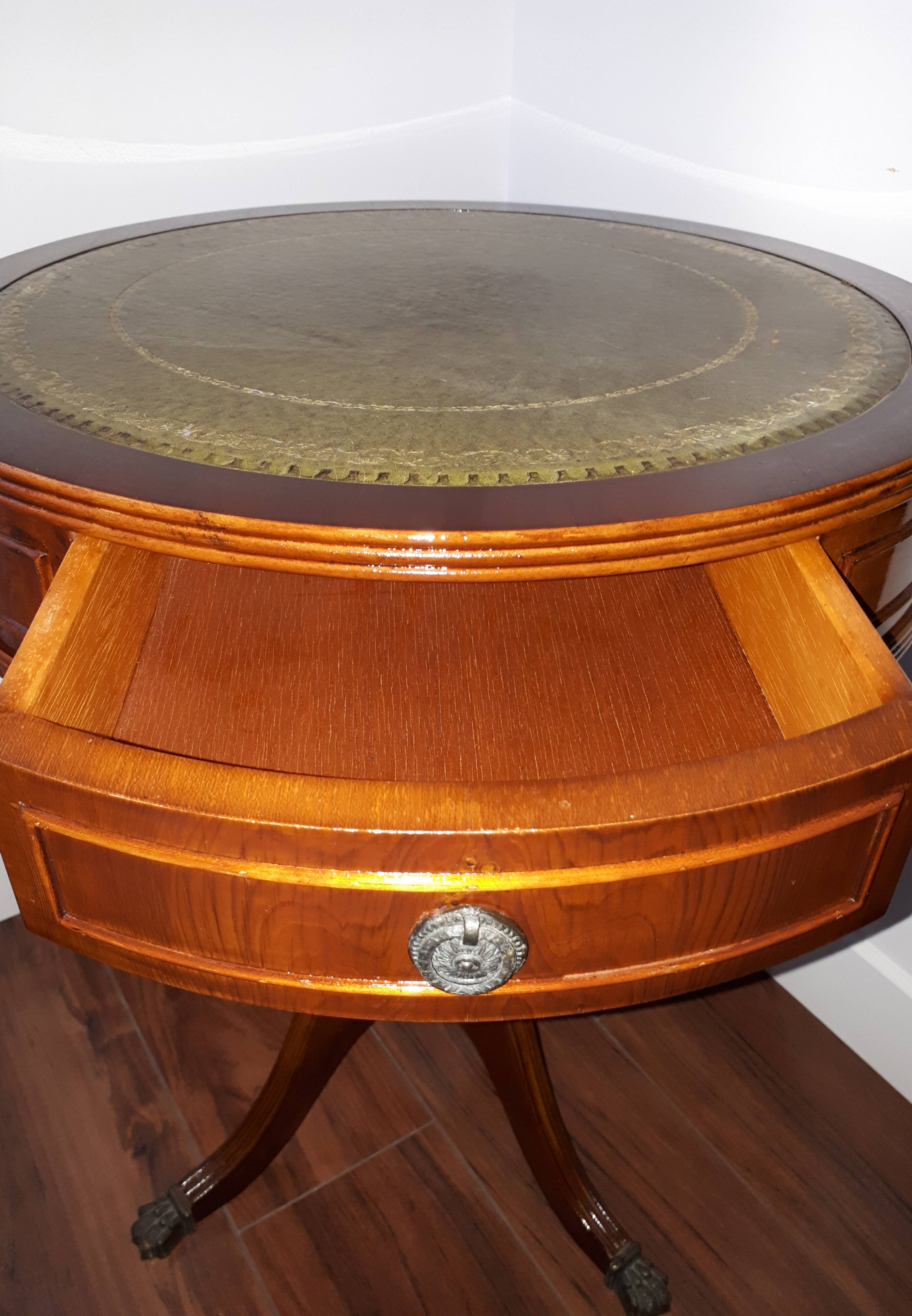 English healing pedestal