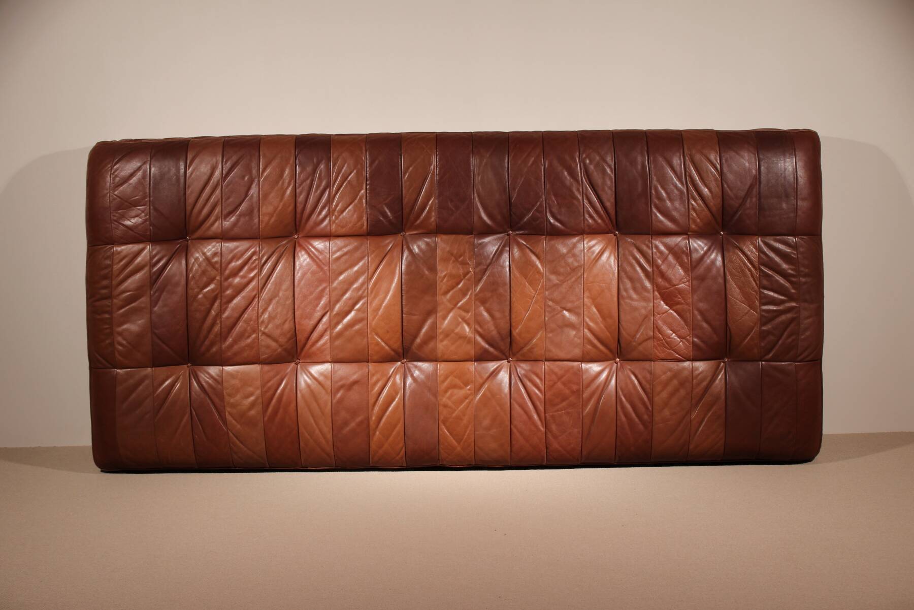 Lit de jour 'DS-80' en cuir patchwork cognac par De Sede, Suisse