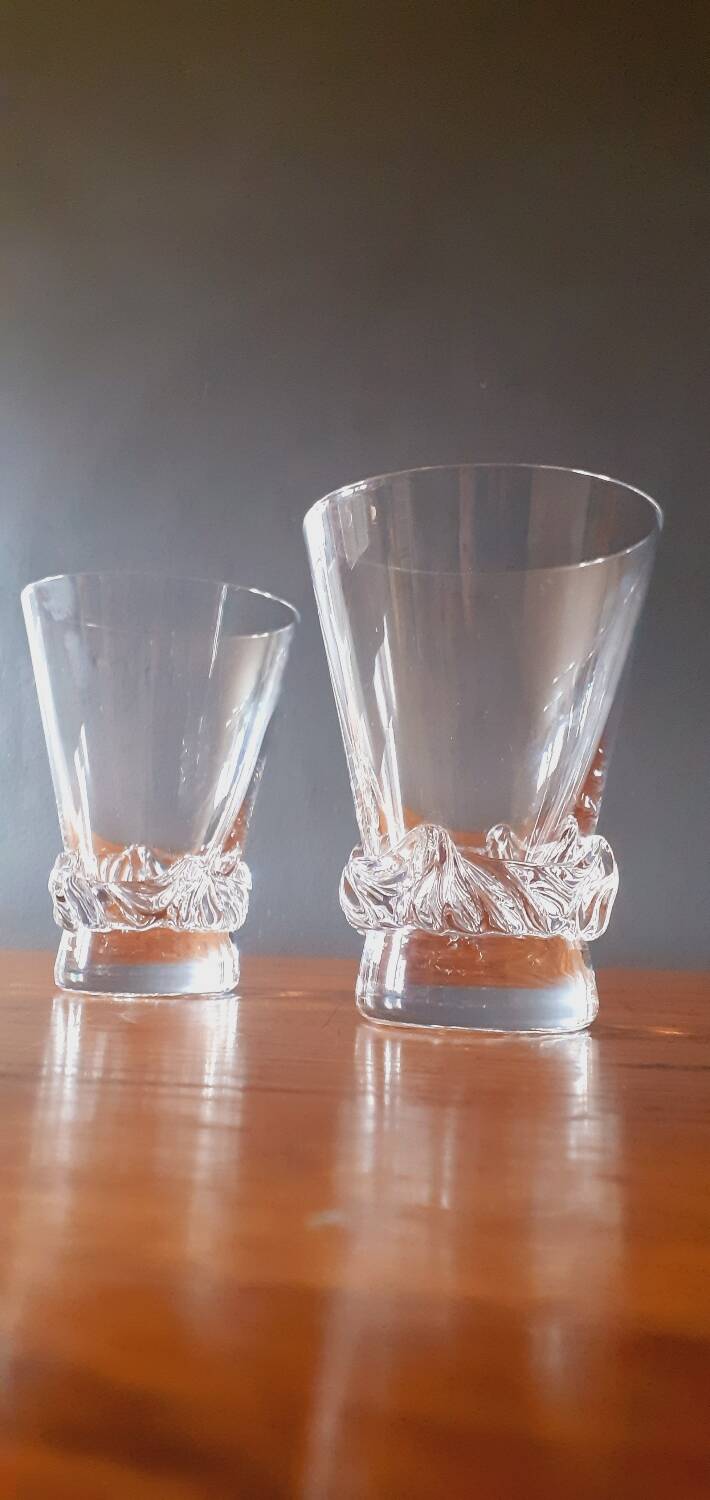 2 wine glasses from the 1950s in crystal by Daum, Sorcy model
