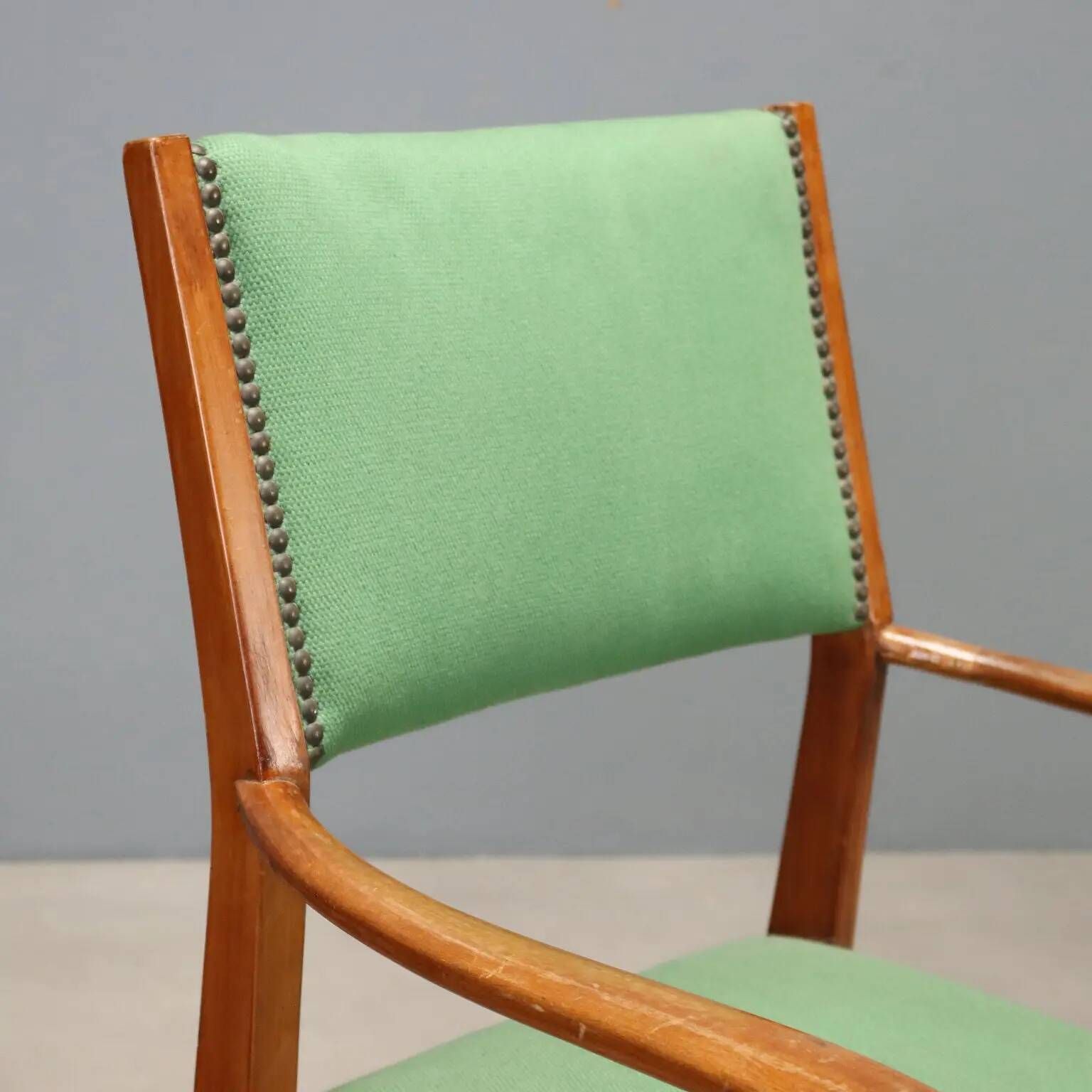 Vintage wooden and fabric armchair, Italian design from the 1950s.