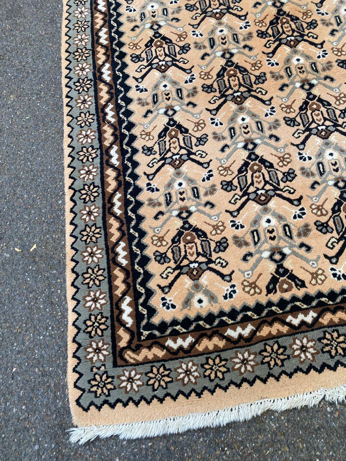 Tapis persan en laine noué à la main 150x250cm