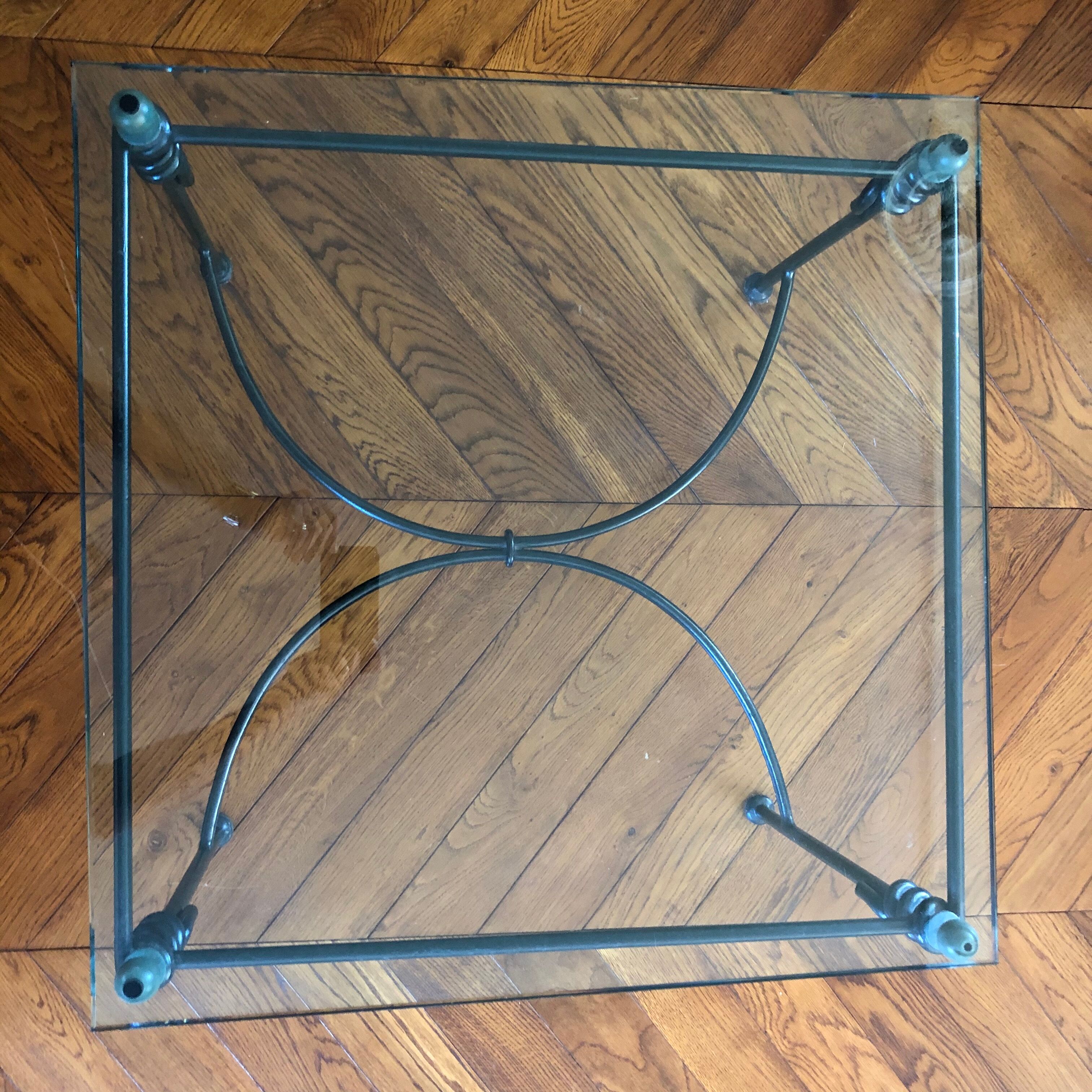 Table basse en verre et fer forgé