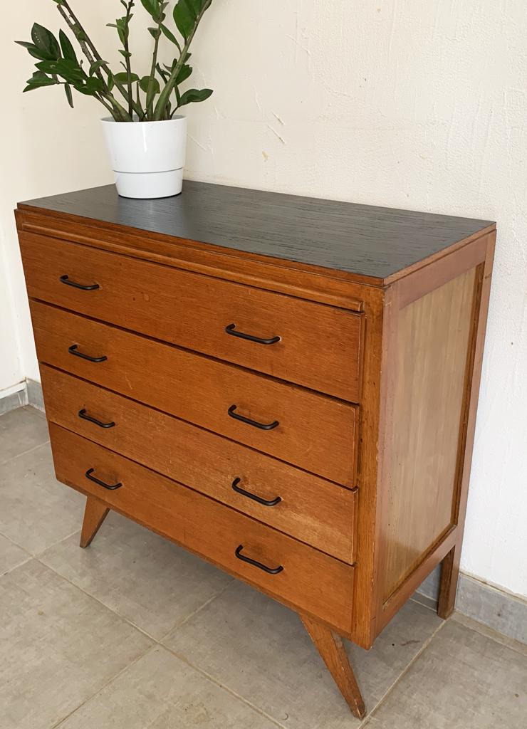 Vintage wooden chest of drawers