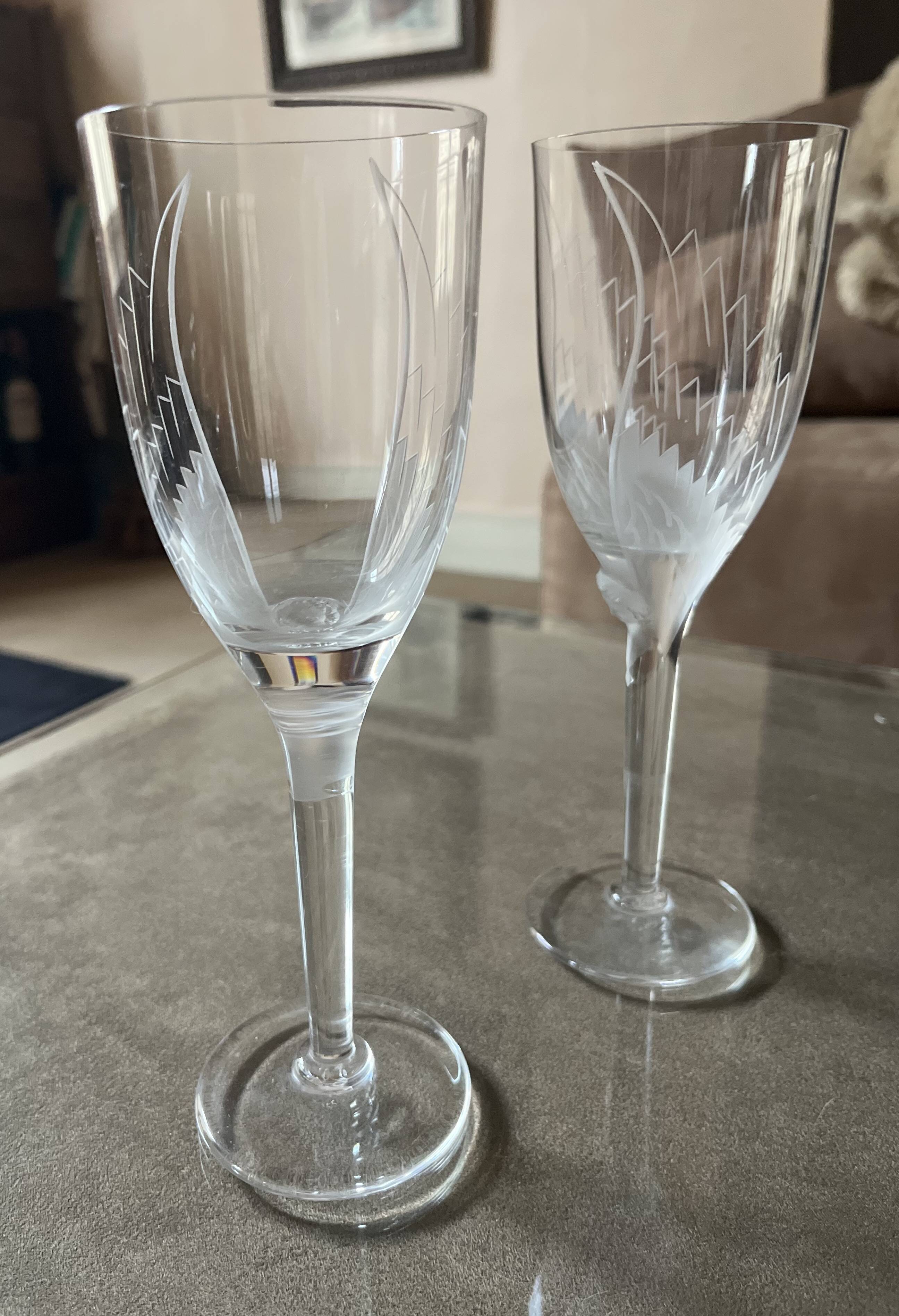 Set of two champagne glasses, crystal, Lalique France, angel model.