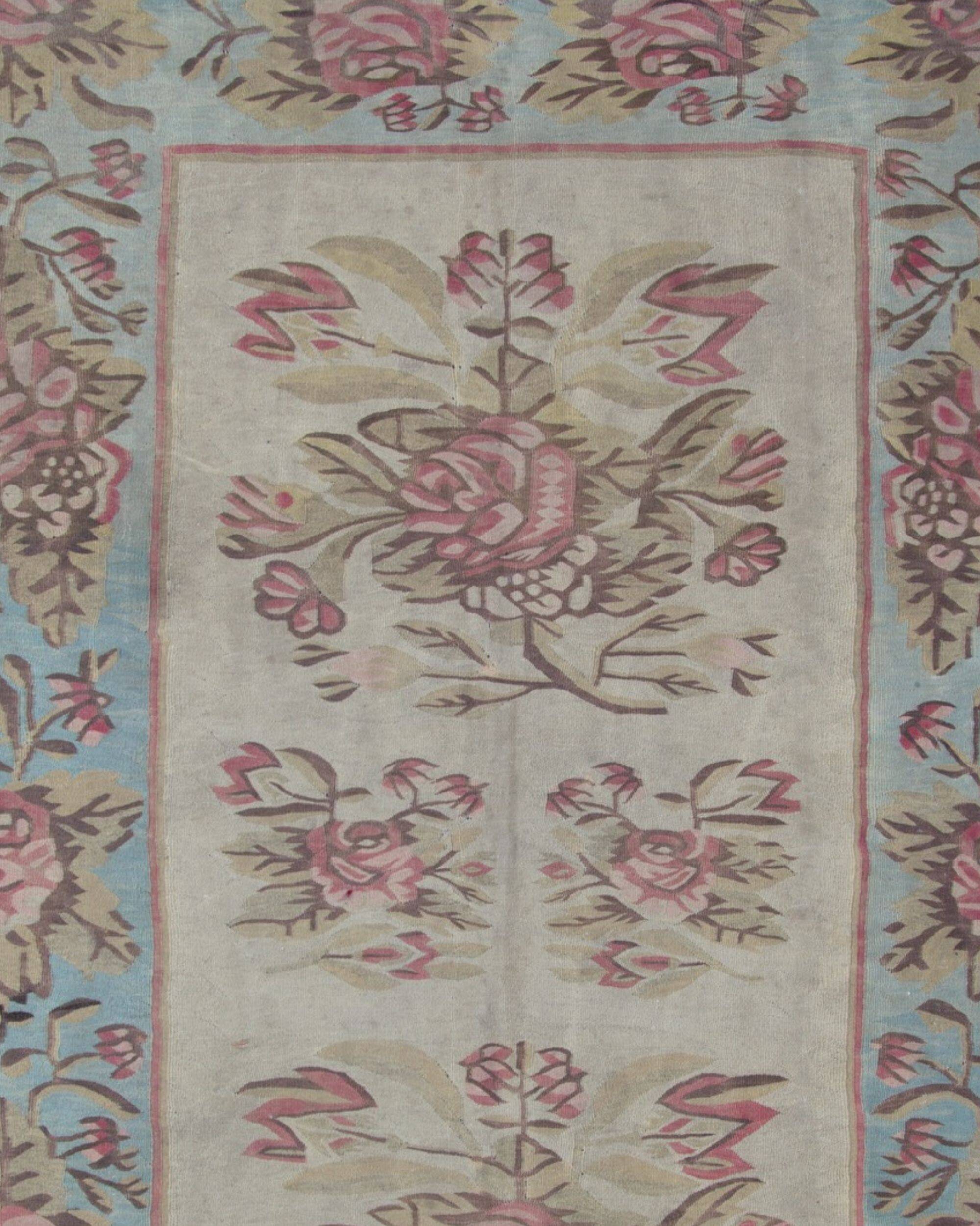 Tapis Kilim de Bessarabie en laine tissée à plat à motifs floraux roses et bleu, 1870