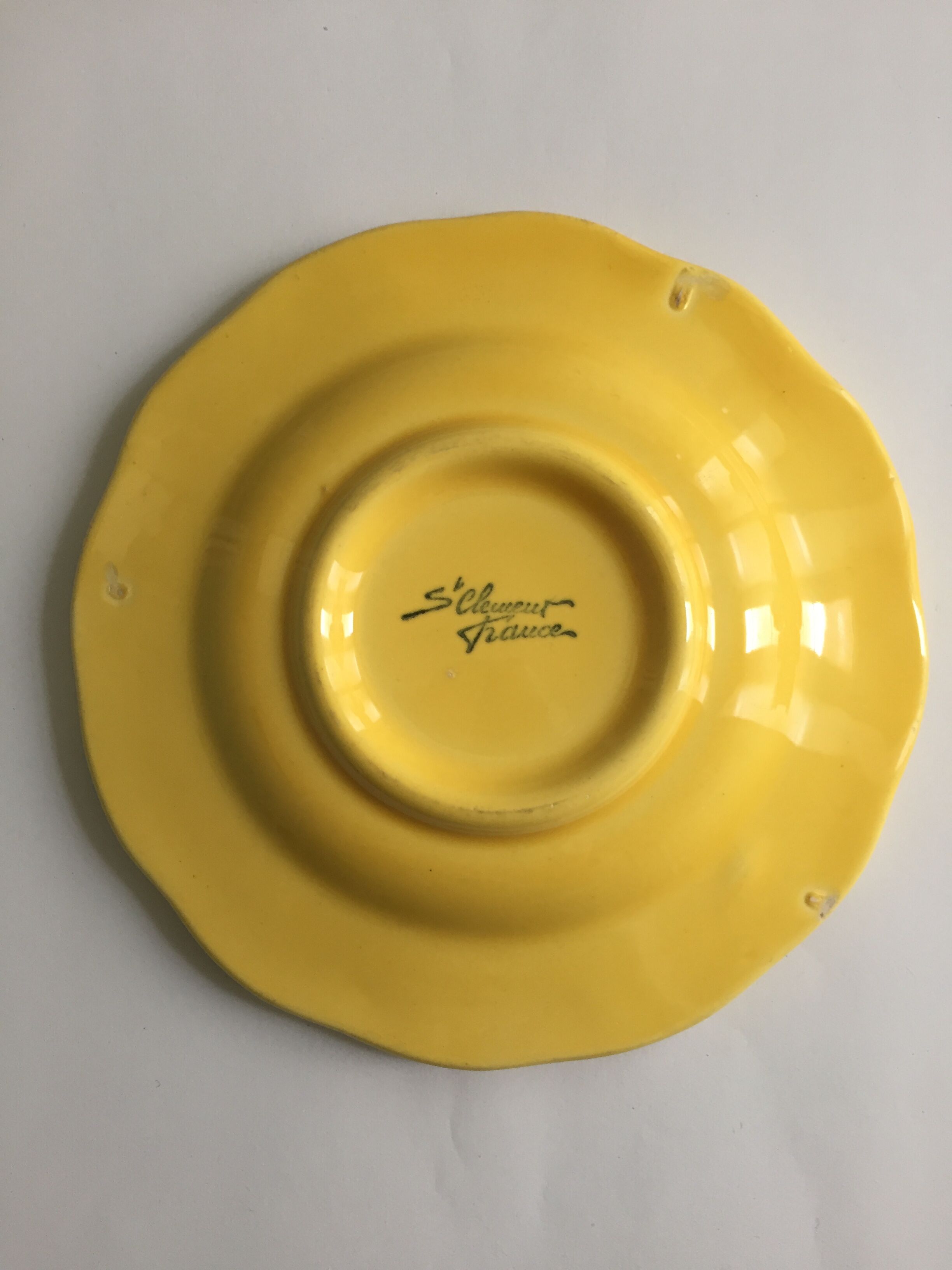 Yellow National Lottery ceramic ashtray