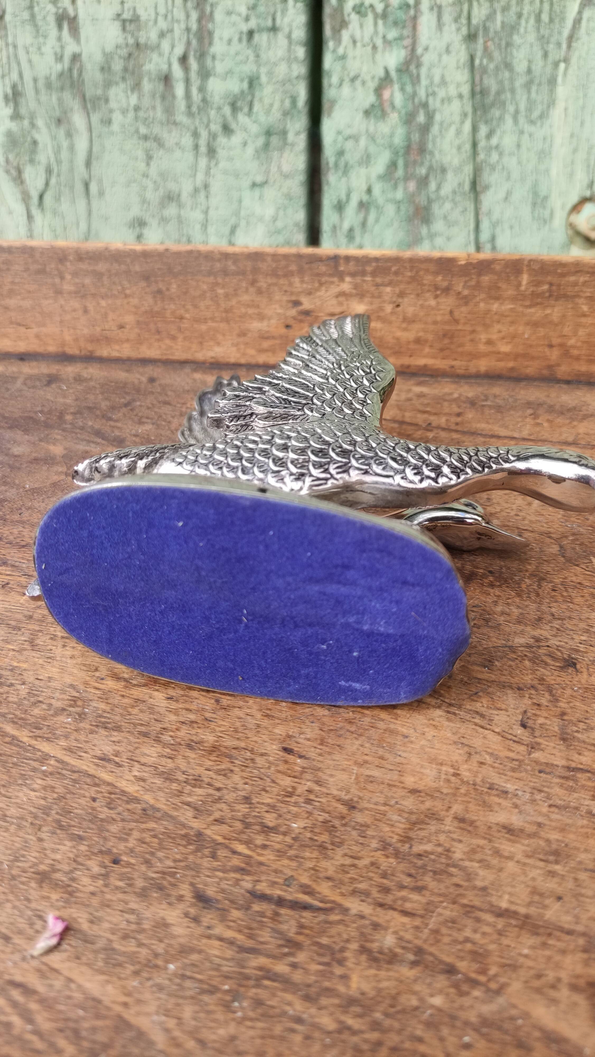 Vintage duck mail holder in silver metal