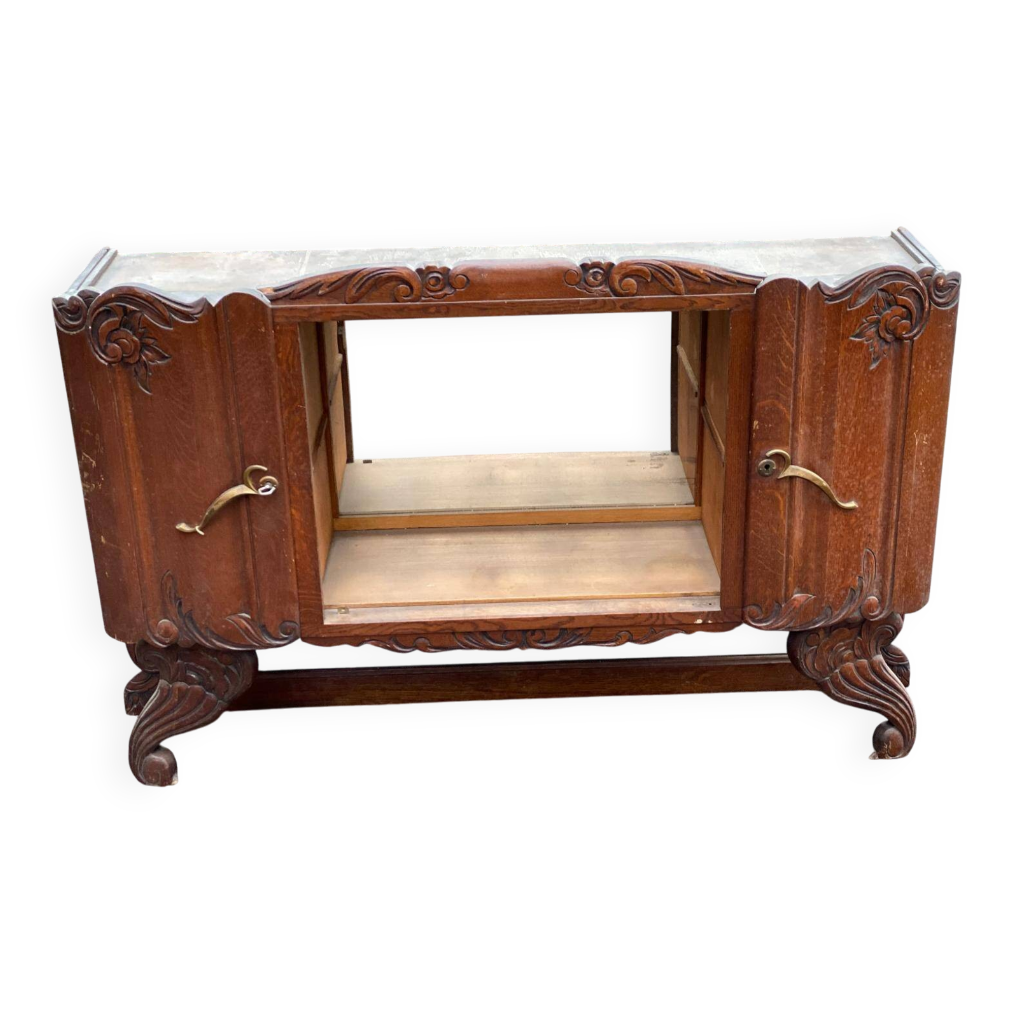 Art Deco sideboard in solid oak and glass from the 1940s.