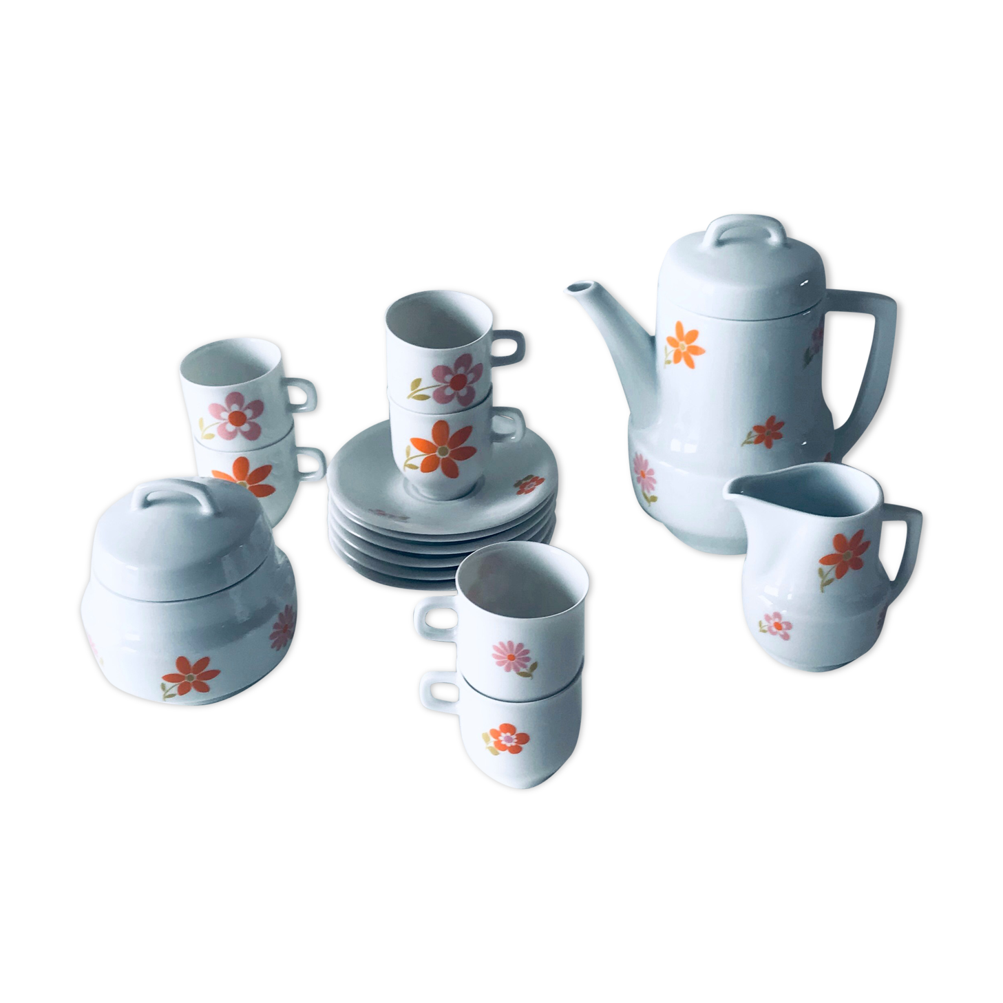 Coffee service or porcelain tea