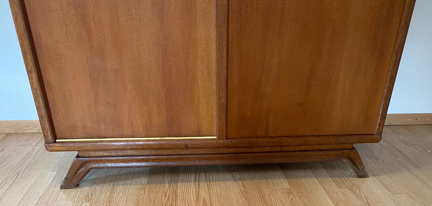 Vintage wardrobe feet compass