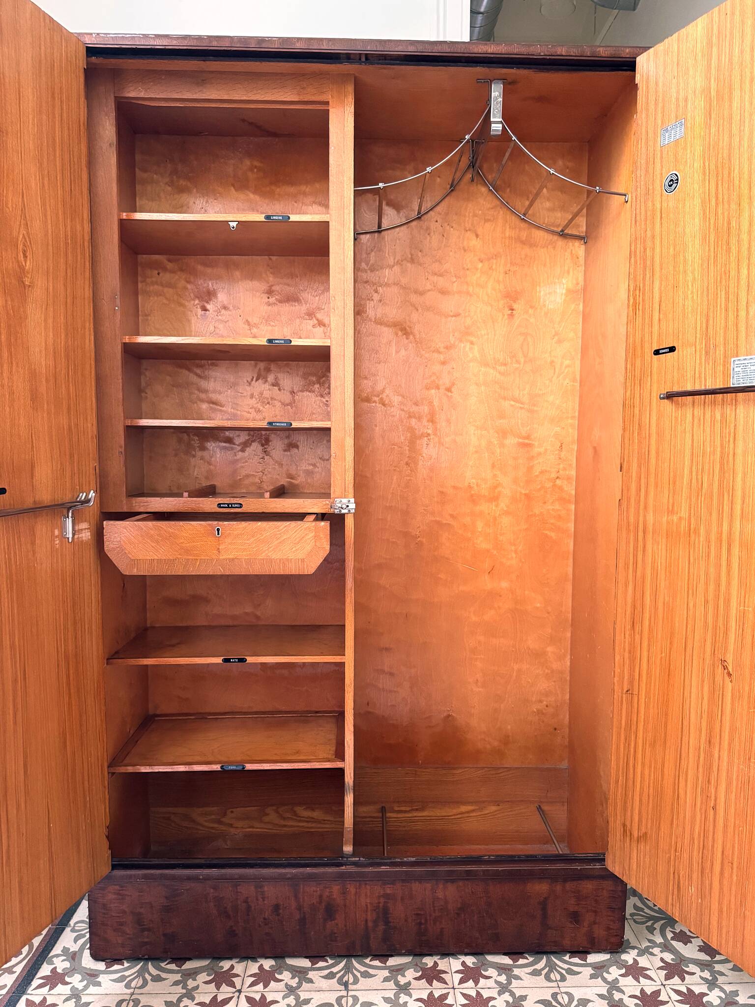 Mr Art Deco English Wardrobe "Compactom" - Model KK - Years