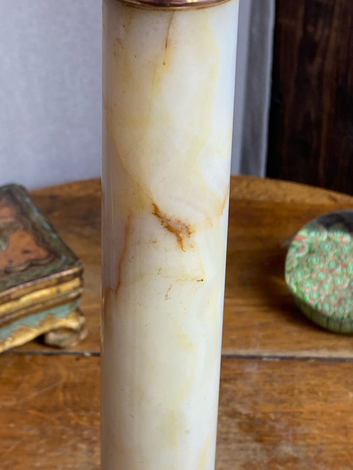 Lamp base in onyx and brass