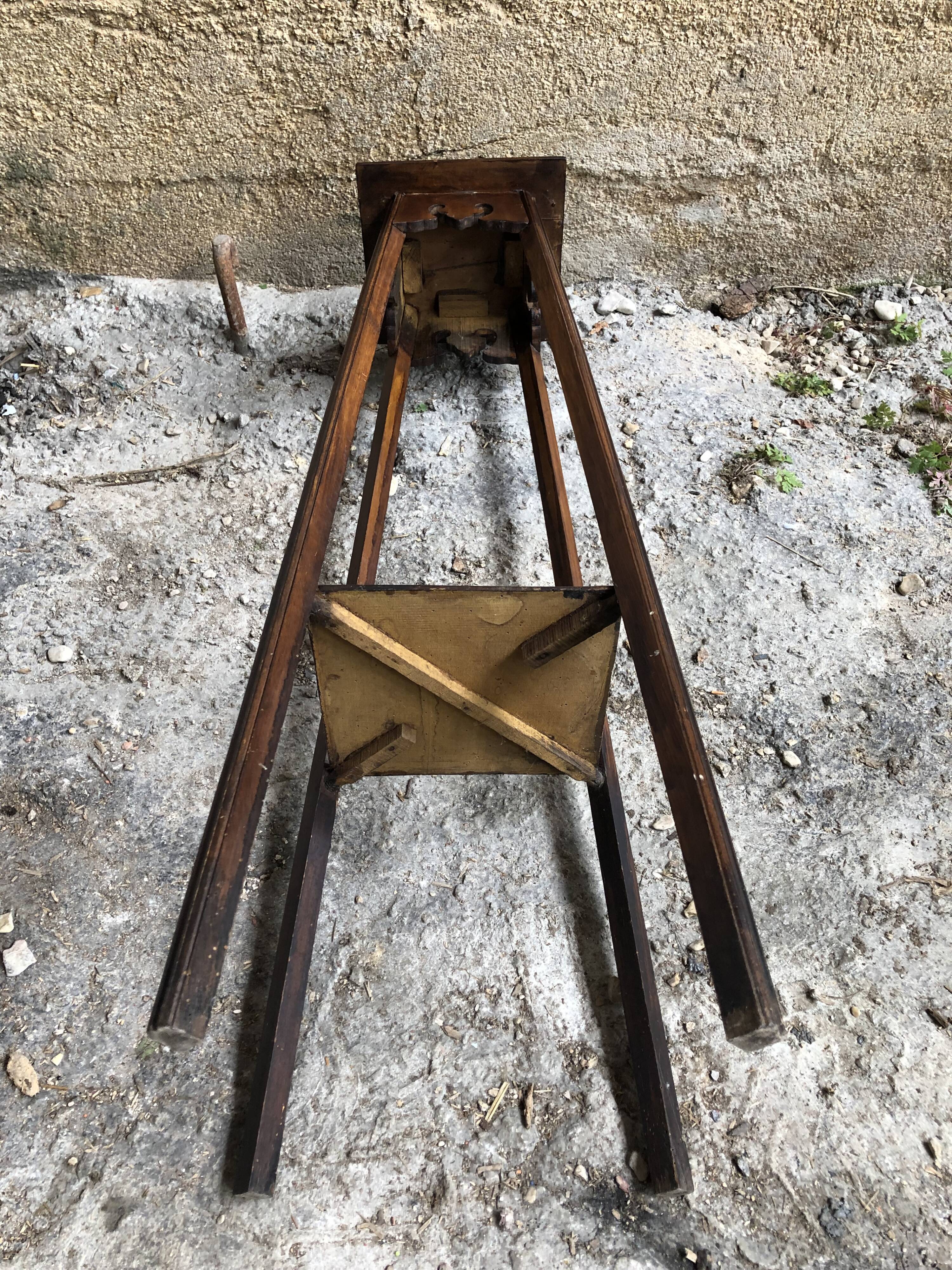 Sellette sculptée bois pieds compas vintage