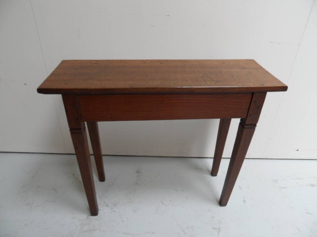 Antique oak sidetable