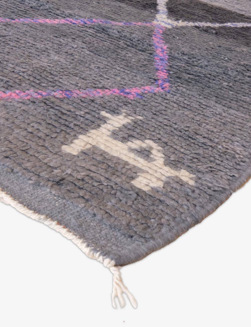 Grey runner rug - 410 x 78 cm