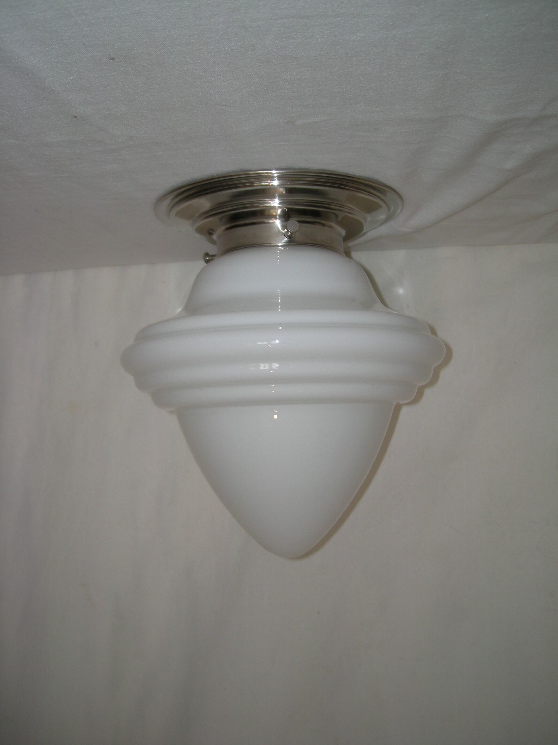 Plon gland and wall lamp