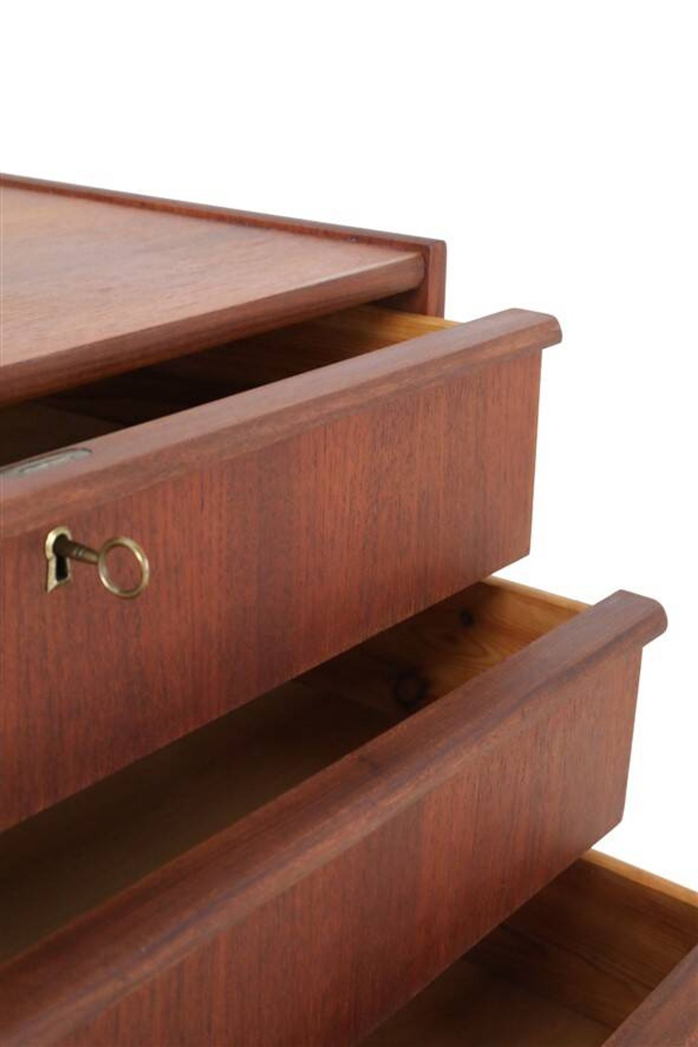 Mid-century teak chest of drawers / dresser / Danish modern design / 1960s