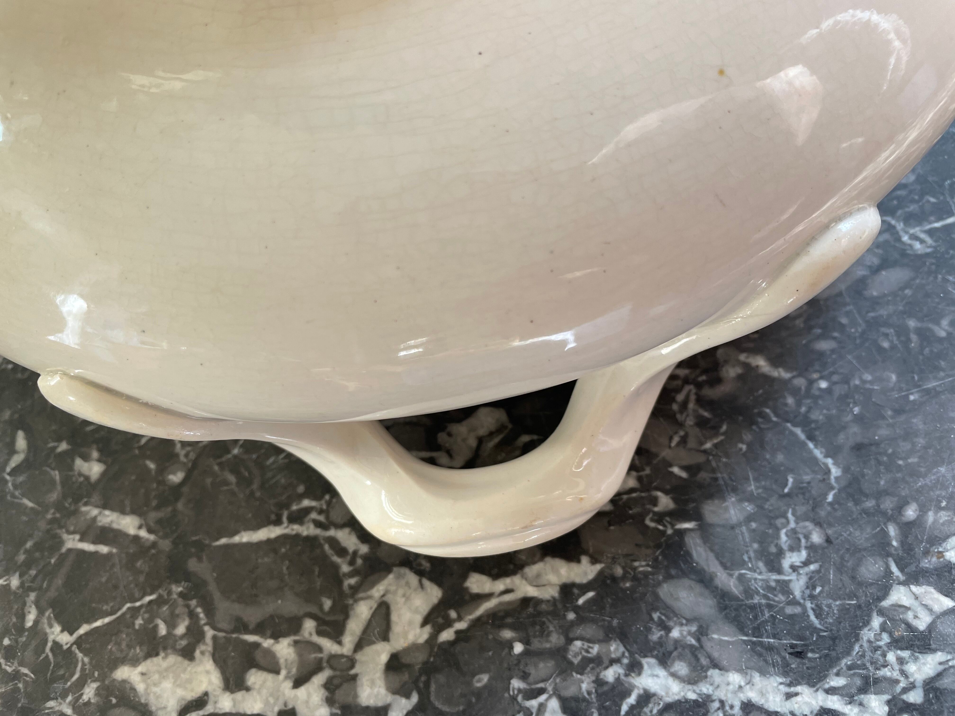 Former St Amand model DAISY soup